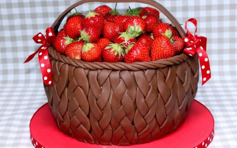 与草莓的巧克力篮子