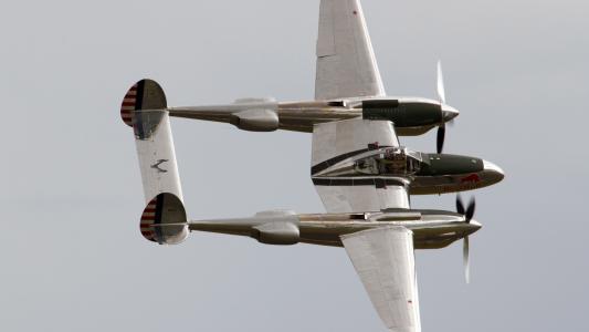 洛克希德P-38闪电