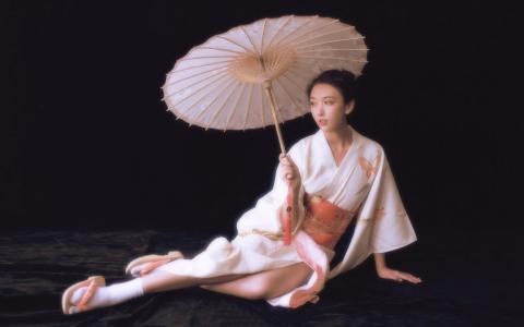日系和服美女柔情素雅写真