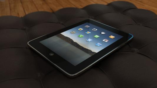 皮革沙发上的iPad