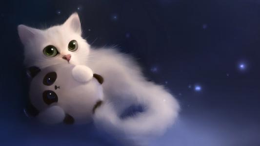 蓬松的白色猫抱着一个毛绒动物