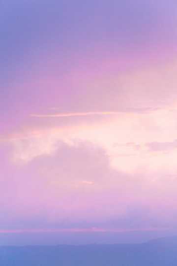 粉紫色天空唯美图片