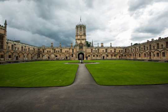 英国牛津大学高清图片