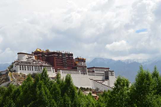 西藏拉萨布达拉宫风光图片