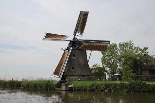 荷兰风车建筑景观图片
