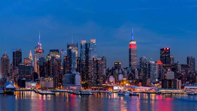 纽约高楼夜景图片