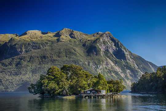 新西兰山川棚屋光景图片