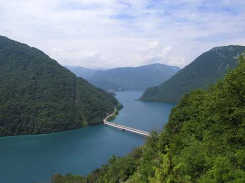 山川湖水游览景观图片
